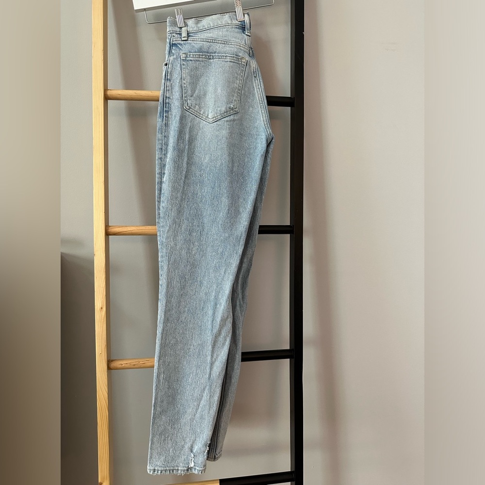 90’s Straight Ultra High Rise Light Wash